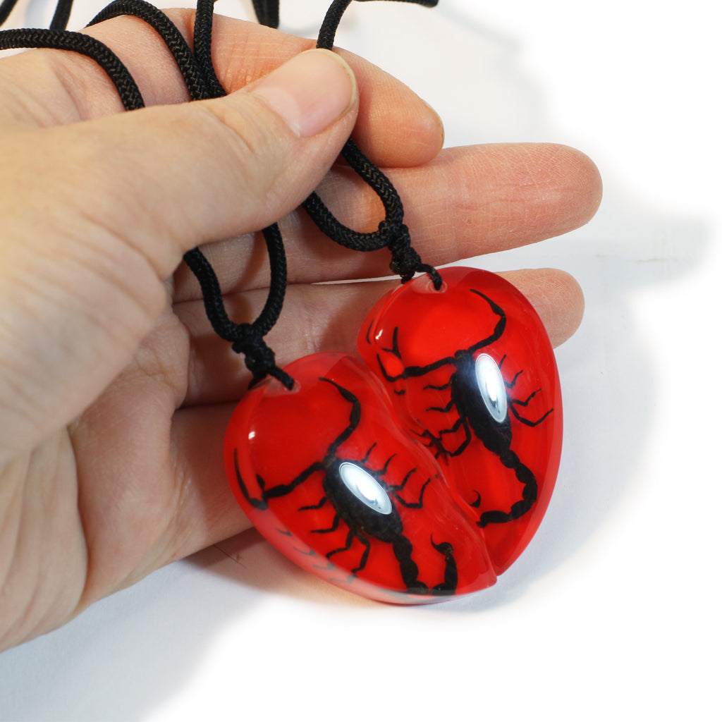 SP2212<br/>Black Scorpion Double Heart Necklace