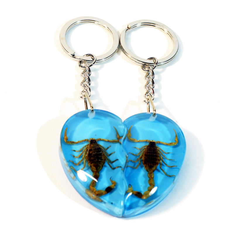 SK2292<br/>Gold Scorpion Double Heart Key Chain