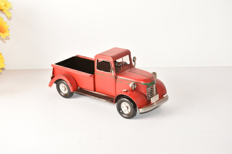 Iron Vintage Pick Up Truck