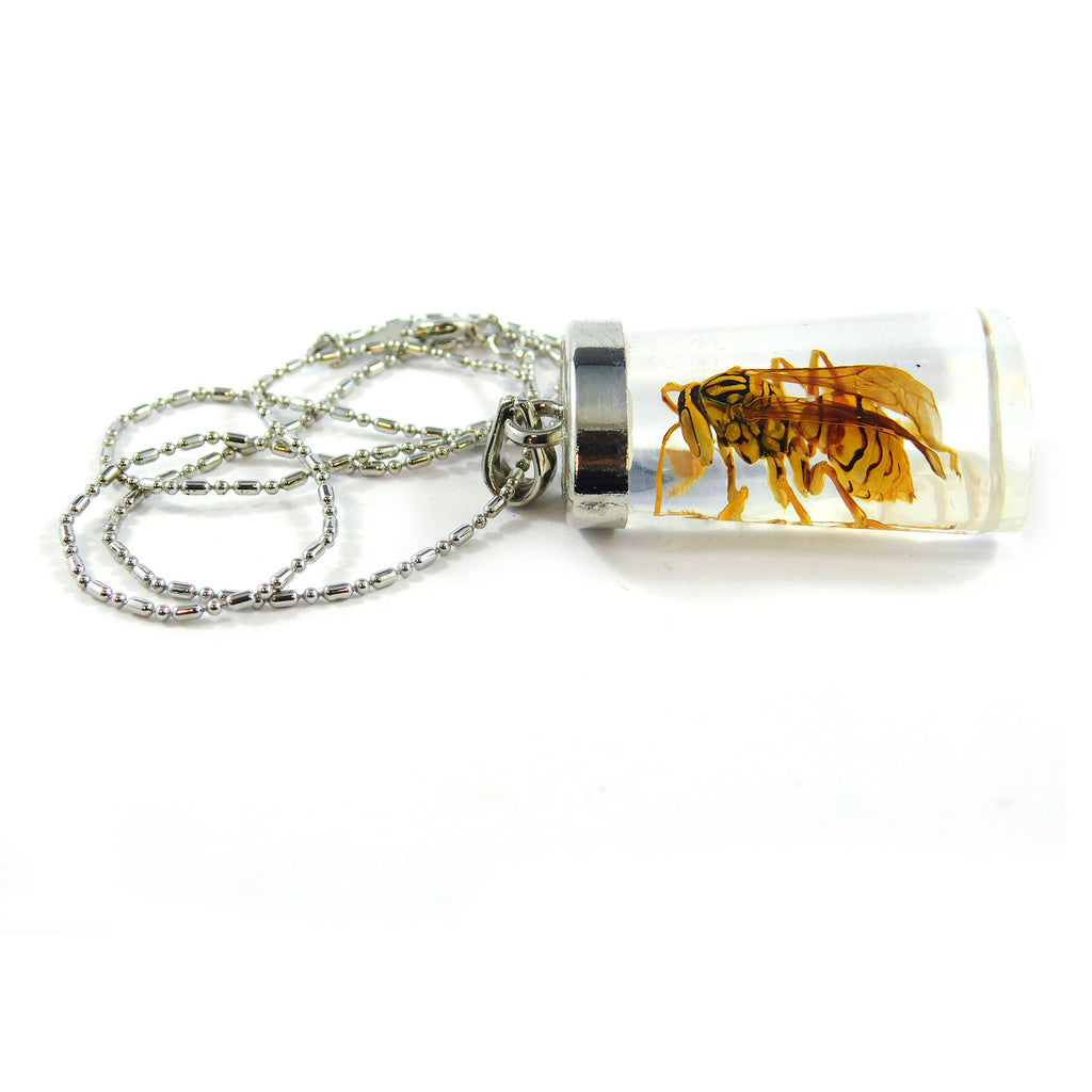 Wasp Rectangle Necklace (JD503)