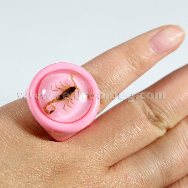 R0022<br/>Gold Scorpion Ring